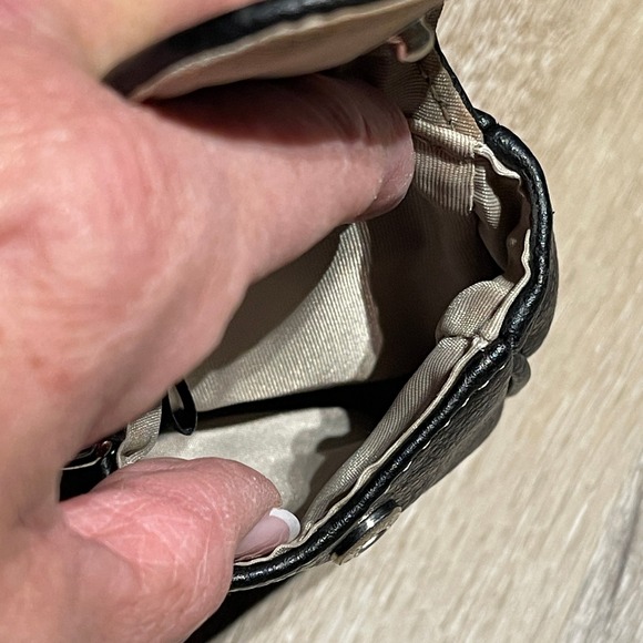 Nine West Black Pebbled Faux Leather Wristlet Pouch with ID Window Silver Tone - Picture 5 of 7